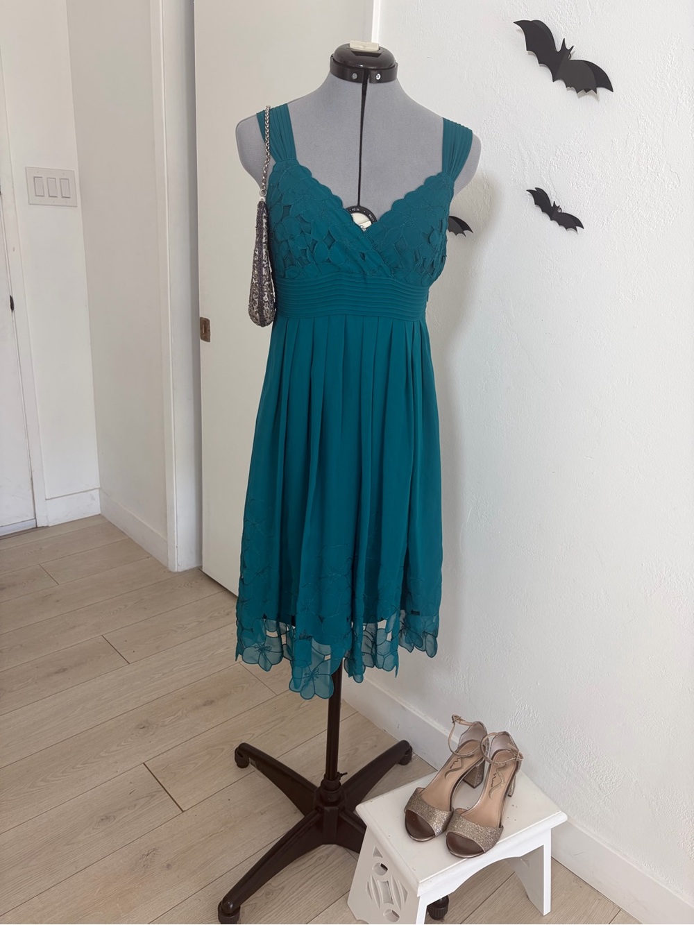 Antonio Melani Teal Floral Appliqué Chiffon Dress Size 2